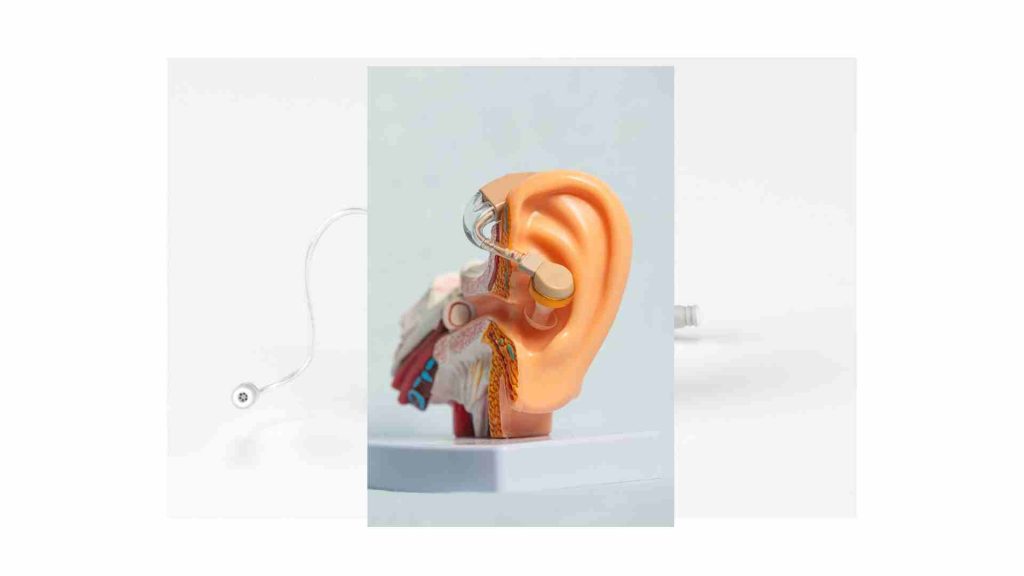 רוצים לדעת איך להכניס מכשיר שמיעה לאוזן?